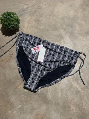 Calia NWT Bikini Swim Suit Bottoms Plus Size 2X Black White Palm Leaf Full Cover